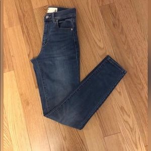 Garage High Waisted Skinny Jeans (Size 01)